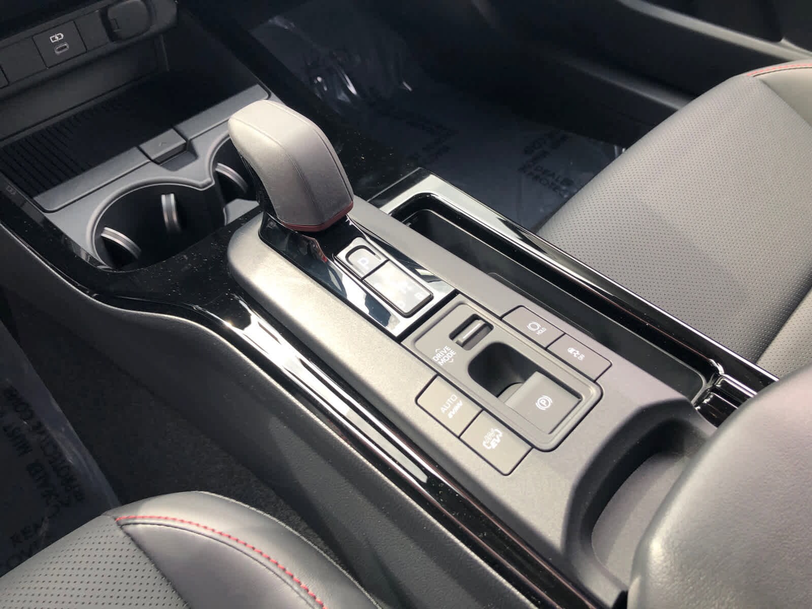 2026 Toyota Prius Plug-in Hybrid XSE Premium - Photo 18