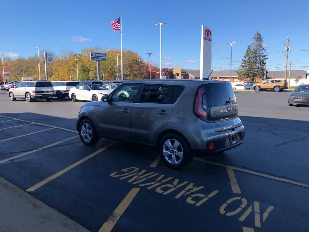 Used 2018 Kia Soul Base Car
