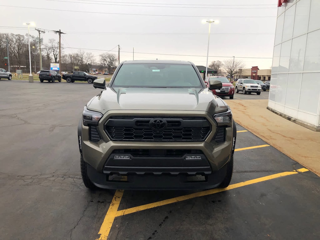 New 2026 Toyota Tacoma i-FORCE MAX TRD Off-Road 4X4 DOUBLE CAB HV