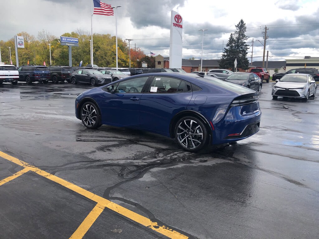 New 2026 Toyota Prius Plug-in Hybrid XSE Premium PLUG-IN HYBRID