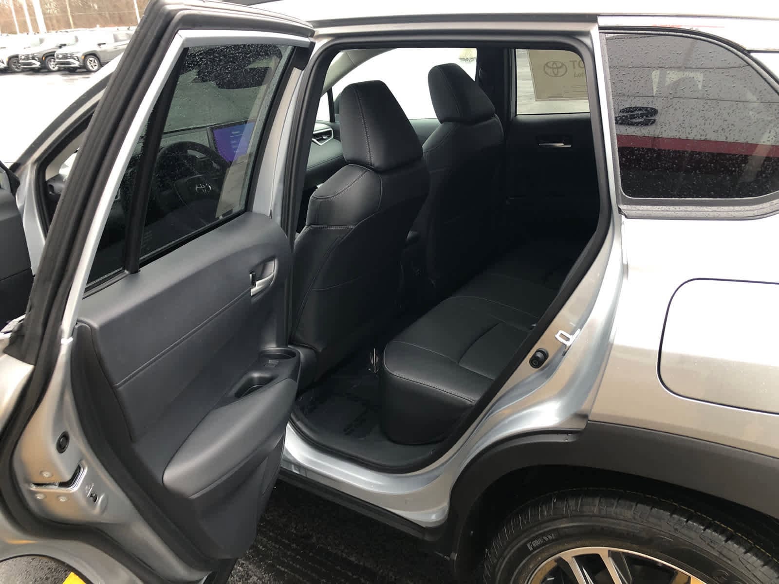 2026 Toyota Corolla Cross XLE - Photo 15