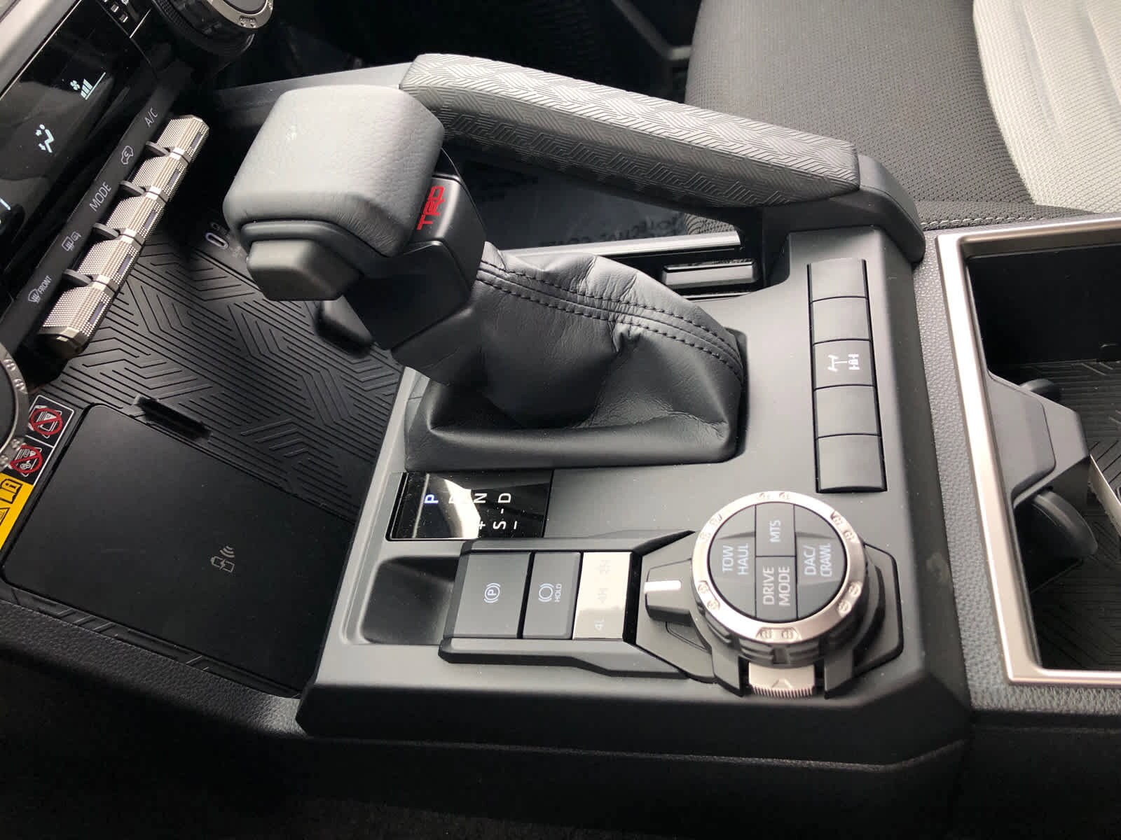2026 Toyota 4Runner TRD Off-Road - Photo 21