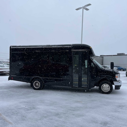 2025 Ford E-Series Cutaway E-450 DRW 158 WB Specialty Vehicle