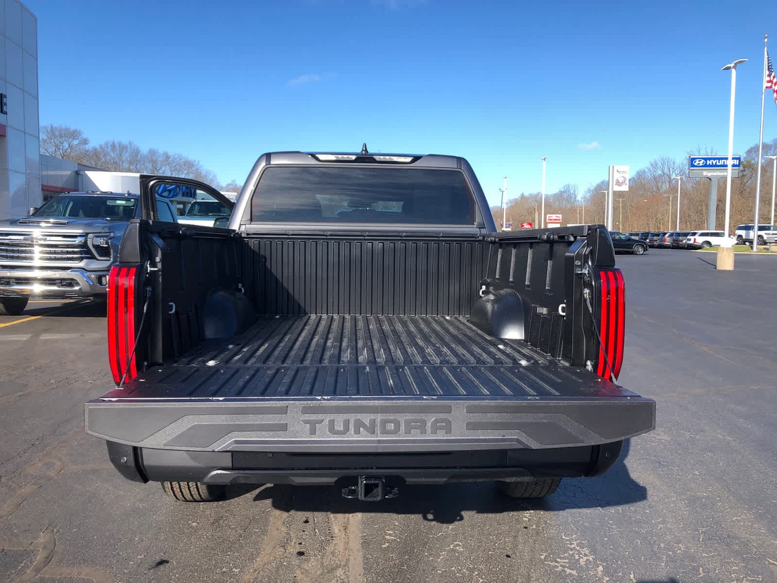 2026 Toyota Tundra SR5 - Photo 25