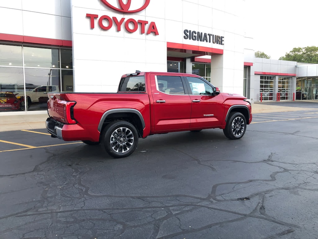 New 2025 Toyota Tundra i-FORCE MAX Limited LIMITED CREWMAX 5.5