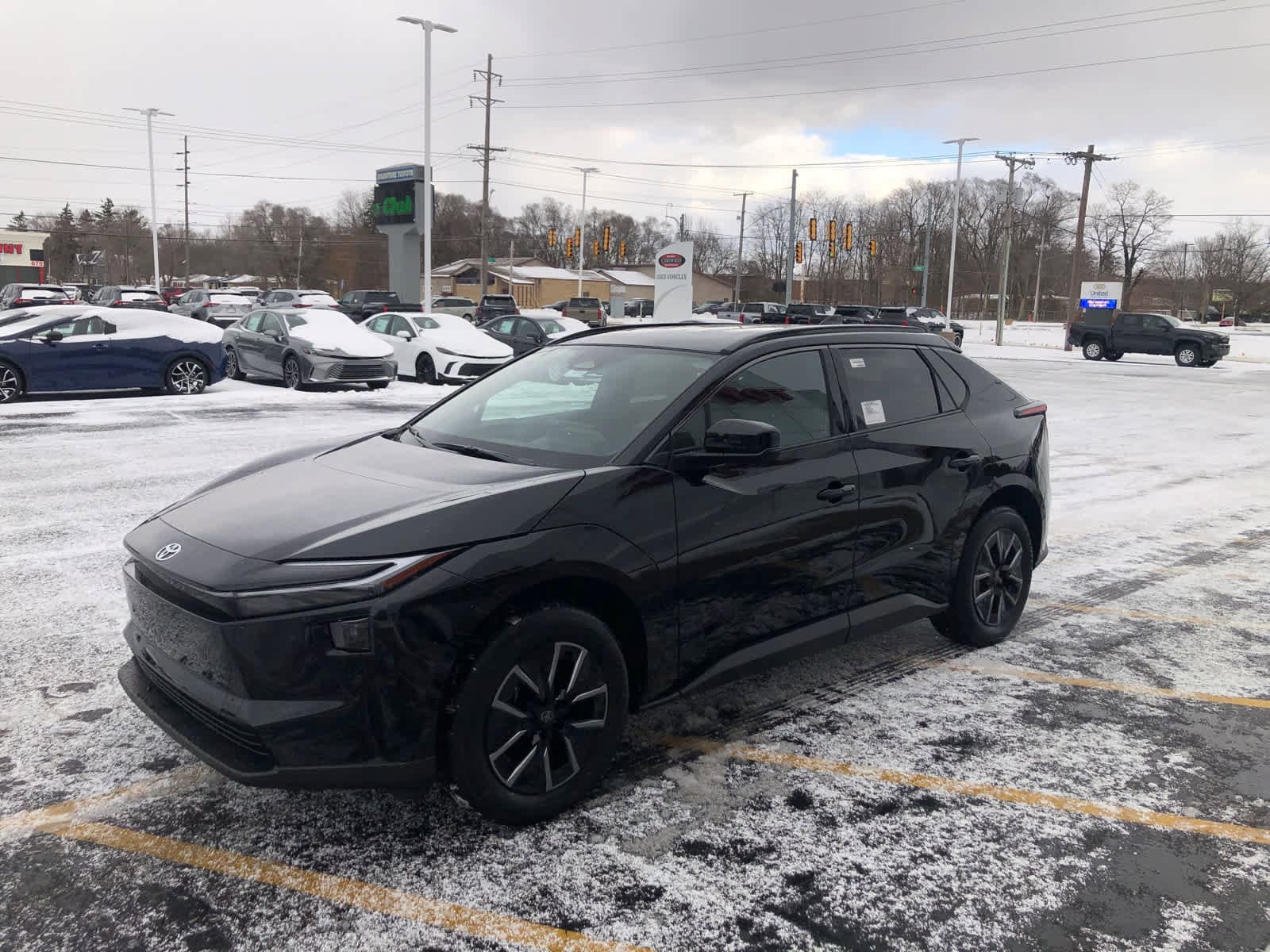 2026 Toyota bZ XLE's photo