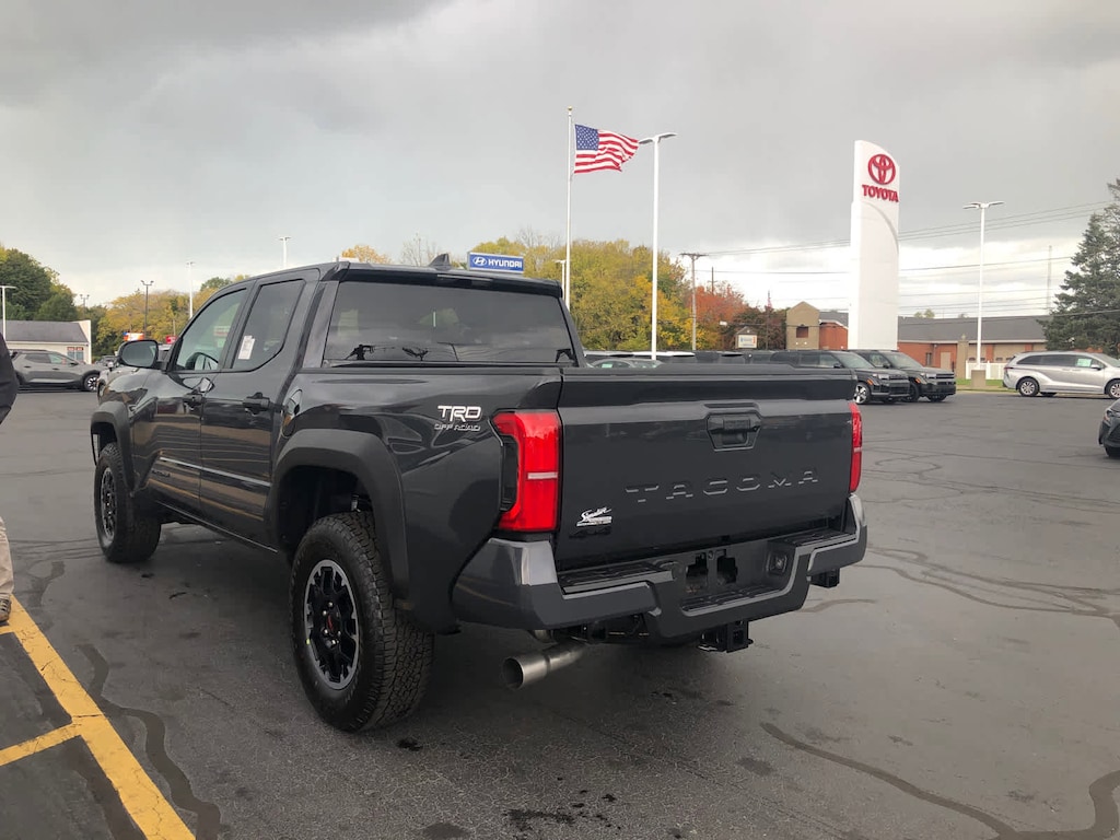 New 2025 Toyota Tacoma TRD Off-Road 4X4 DOUBLE CAB
