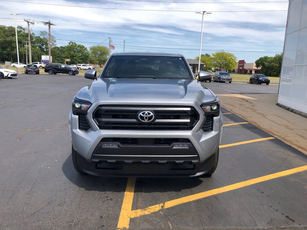 New 2026 Toyota Tacoma SR5 4X4 DOUBLE CAB