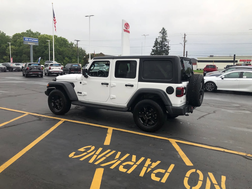 Used 2020 Jeep Wrangler Unlimited Sport Altitude Sport Utility