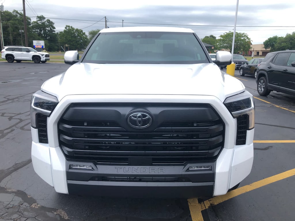 New 2026 Toyota Tundra SR5 SR5 CREWMAX 5.5
