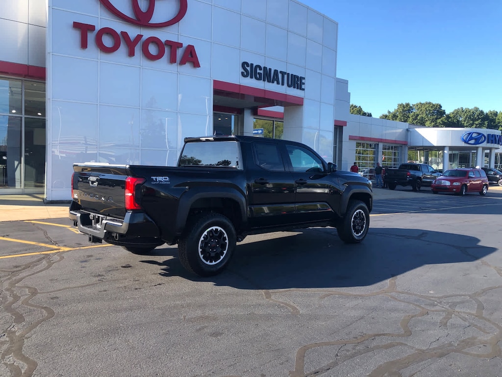 New 2025 Toyota Tacoma TRD Off-Road 4X4 DOUBLE CAB