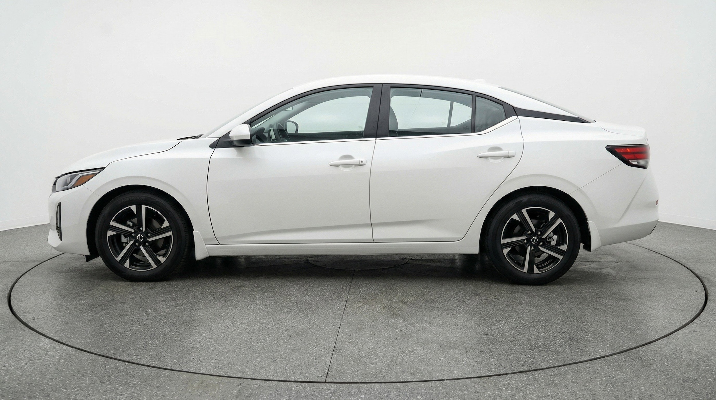 Thumbnail: 2025 Nissan Sentra - 5