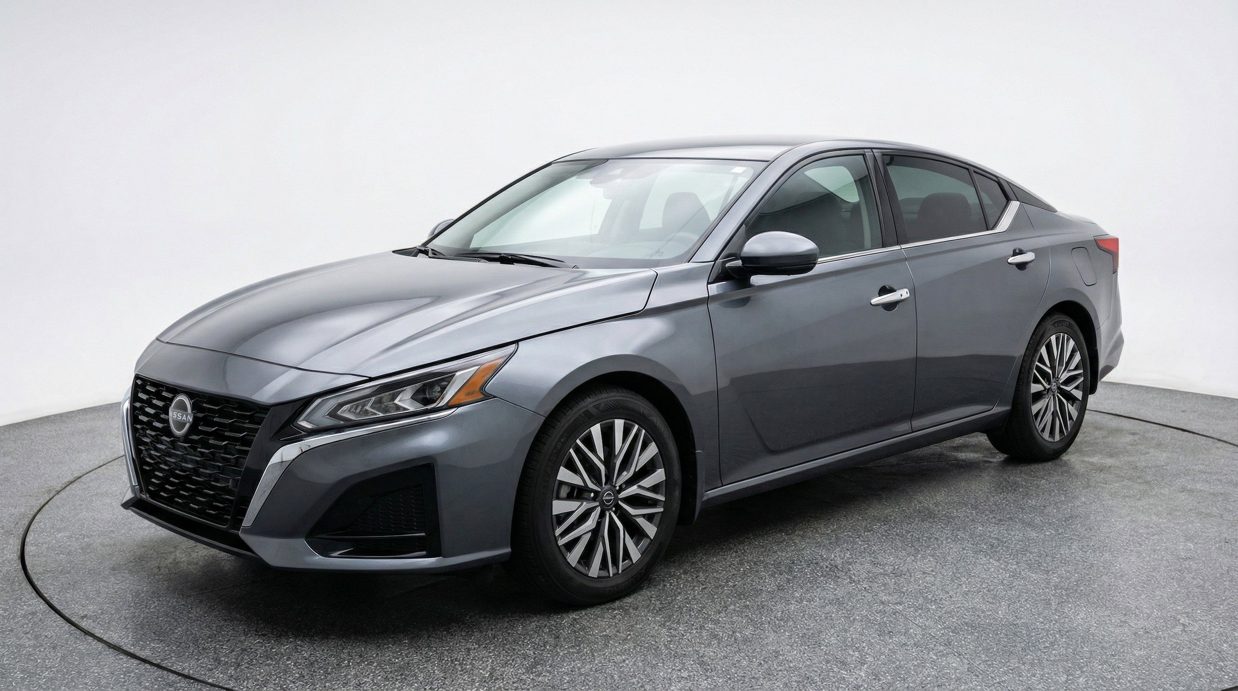Thumbnail: 2025 Nissan Altima - 3
