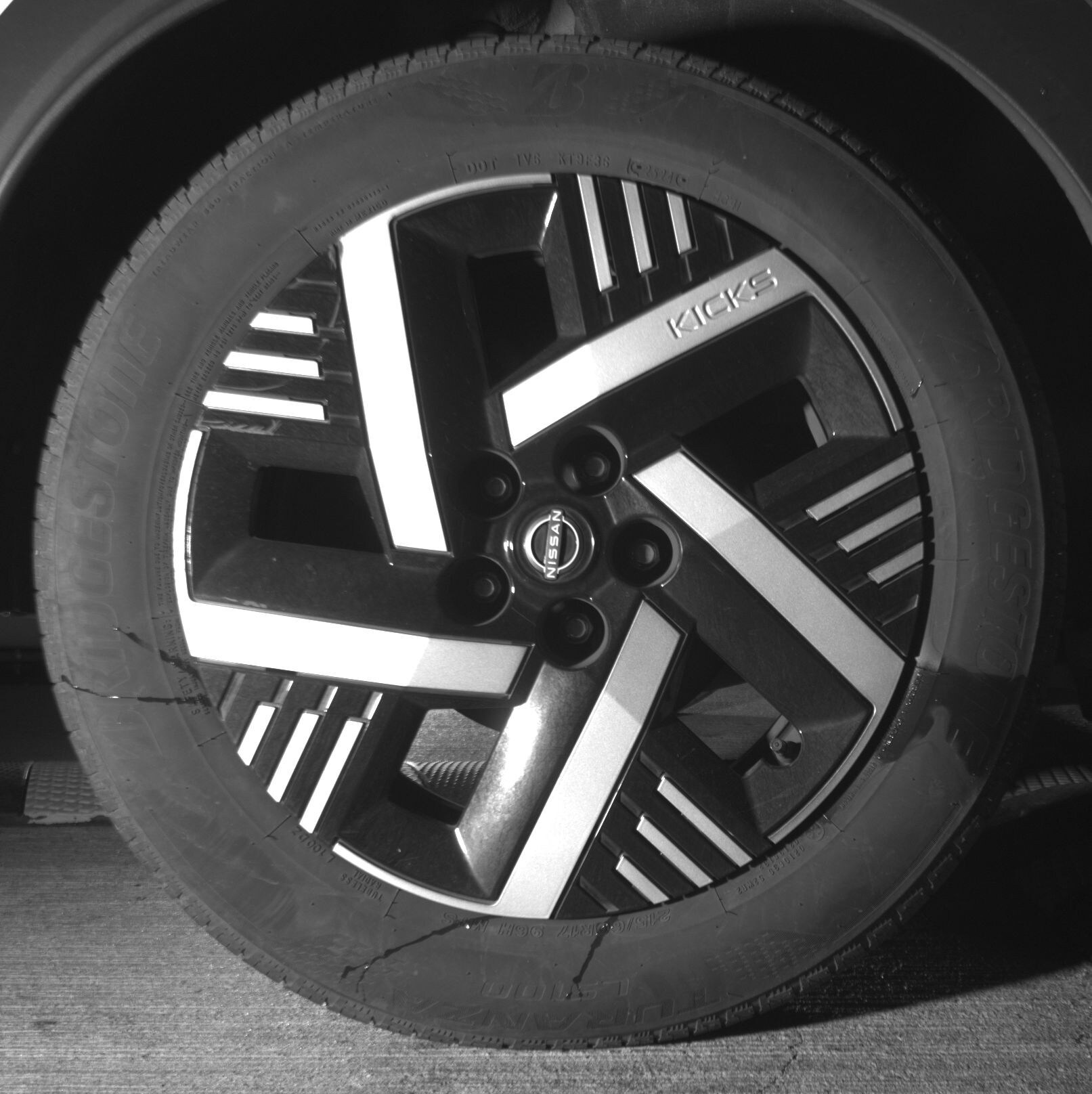 Thumbnail: 2025 Nissan Kicks - 12