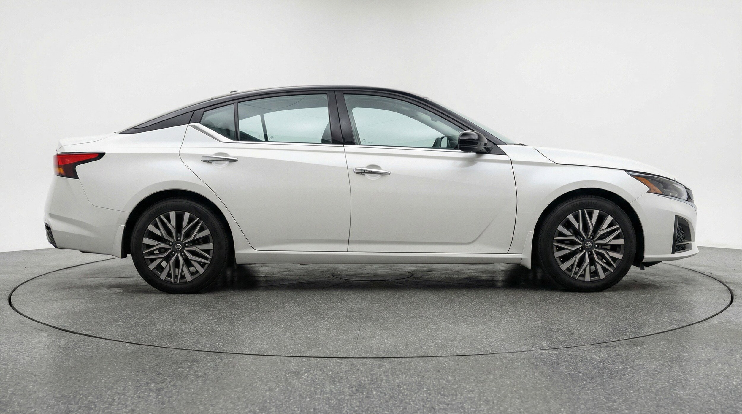 Thumbnail: 2025 Nissan Altima - 11