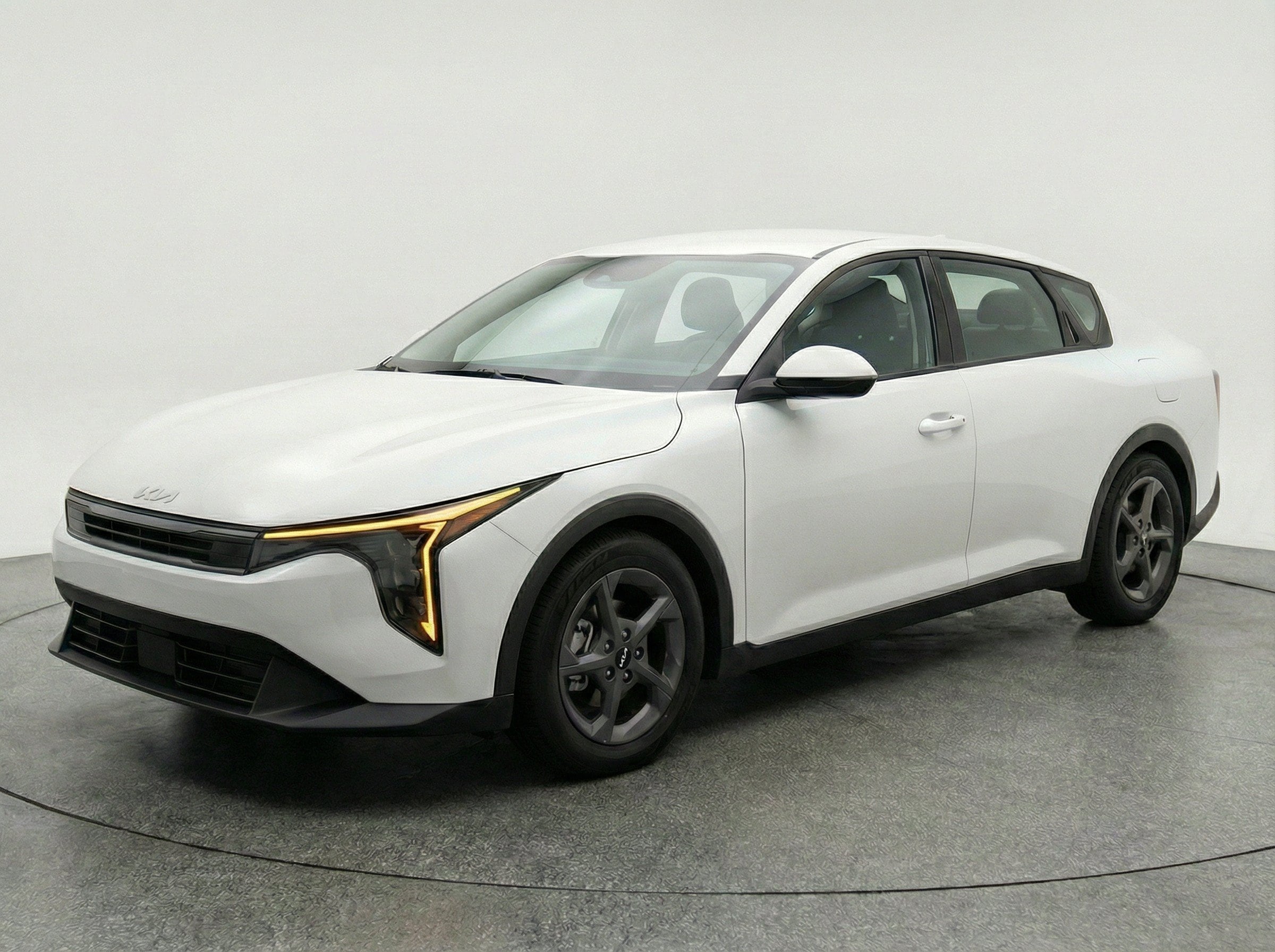 Thumbnail: 2025 Kia K4 - 3