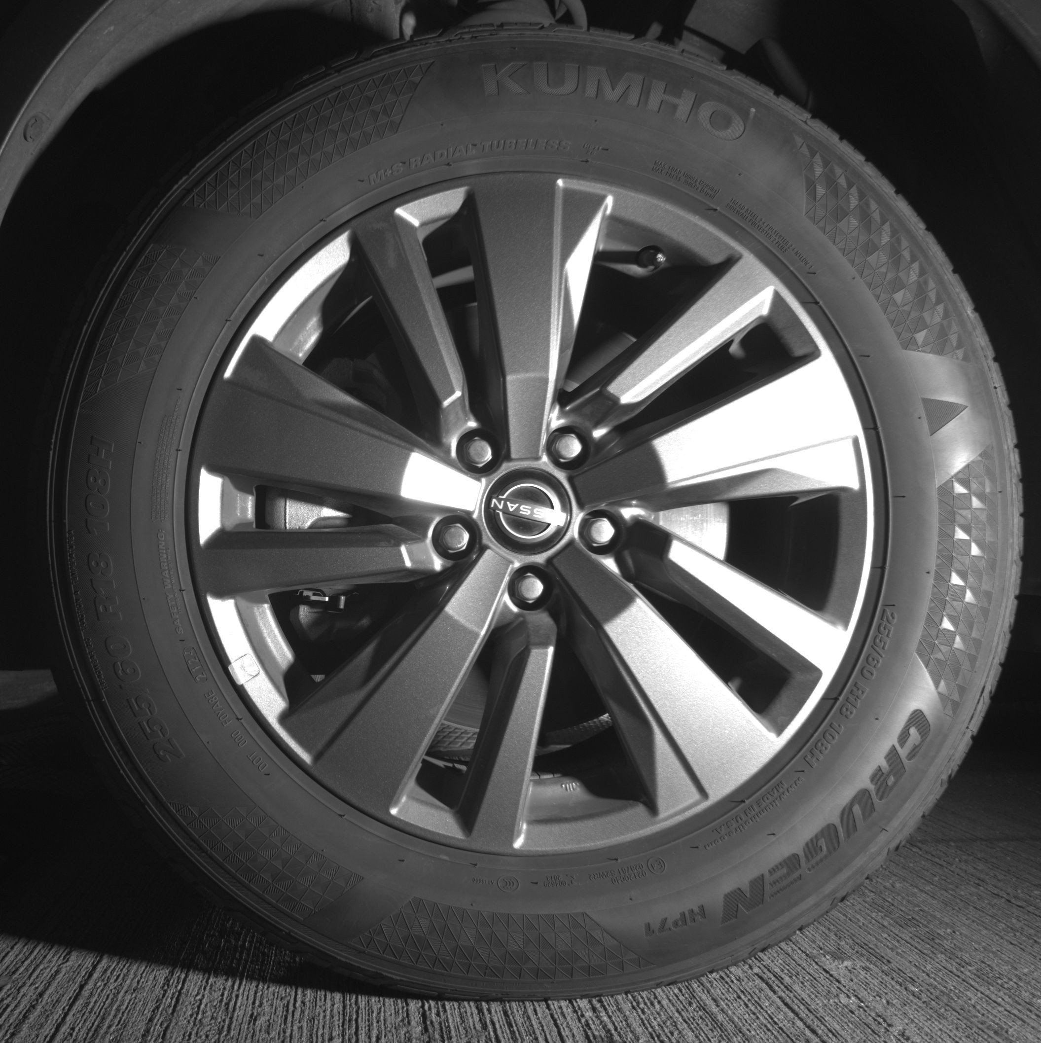 Thumbnail: 2024 Nissan Pathfinder - 12