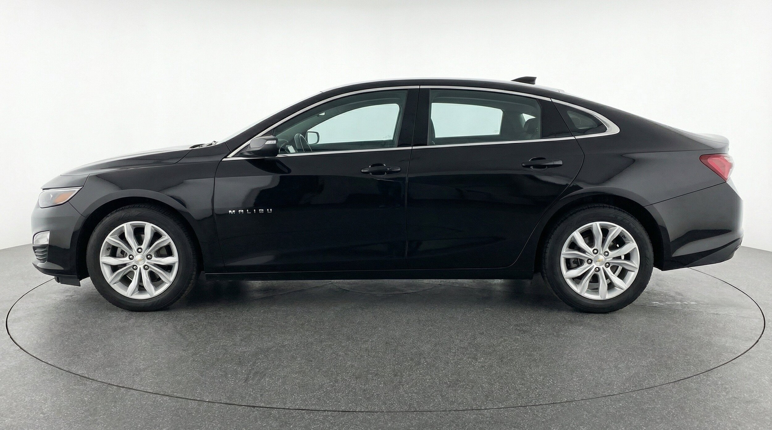 Thumbnail: 2024 Chevrolet Malibu - 5