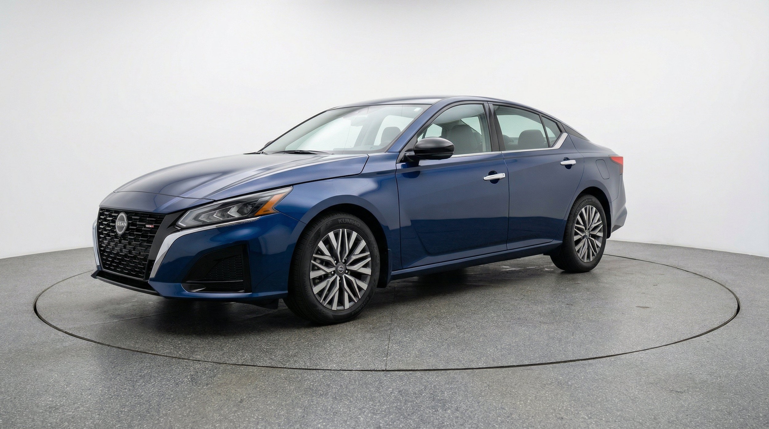 Thumbnail: 2025 Nissan Altima - 3
