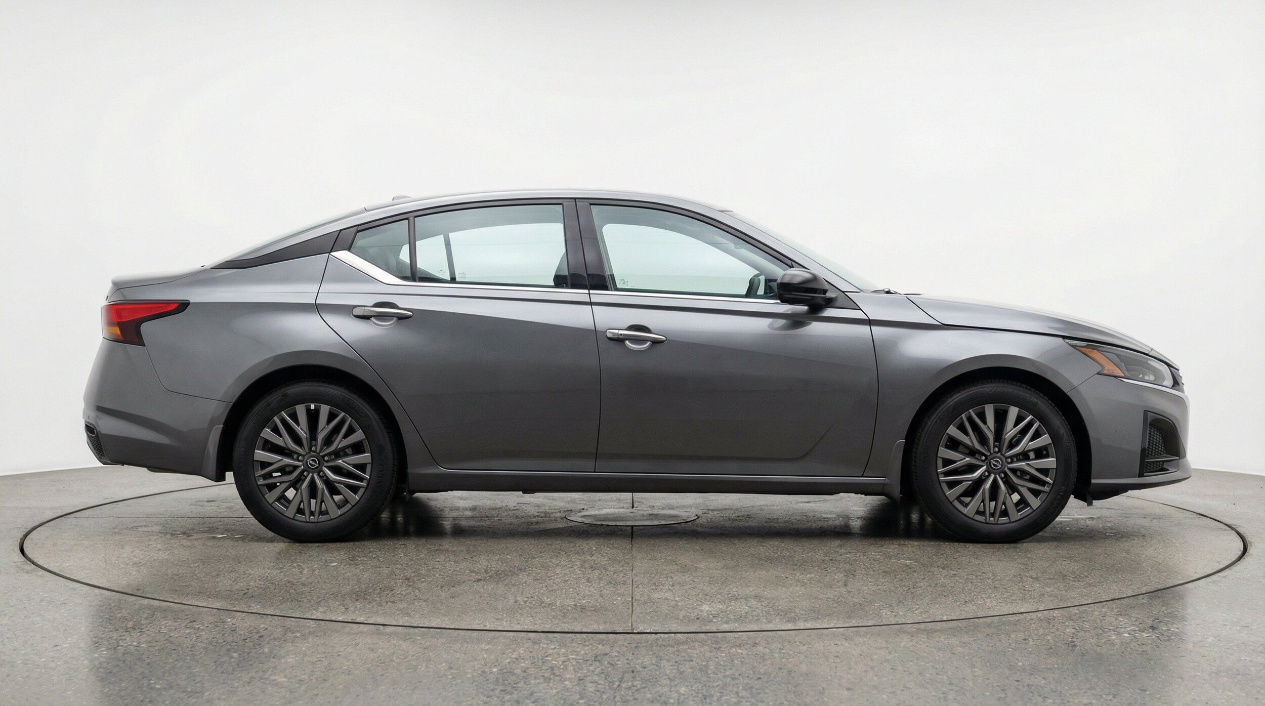 Thumbnail: 2025 Nissan Altima - 11