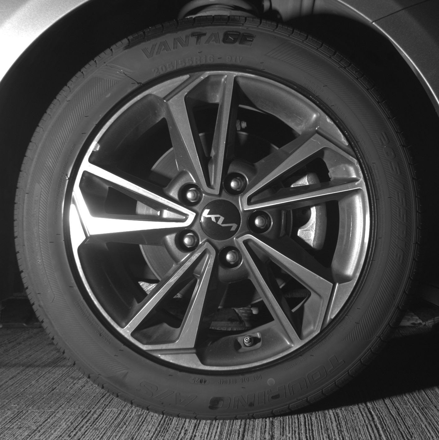 Thumbnail: 2024 Kia Forte - 18