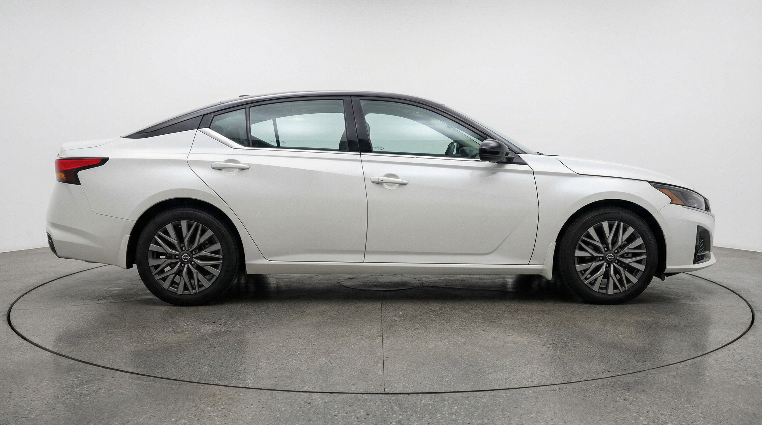 Thumbnail: 2025 Nissan Altima - 11