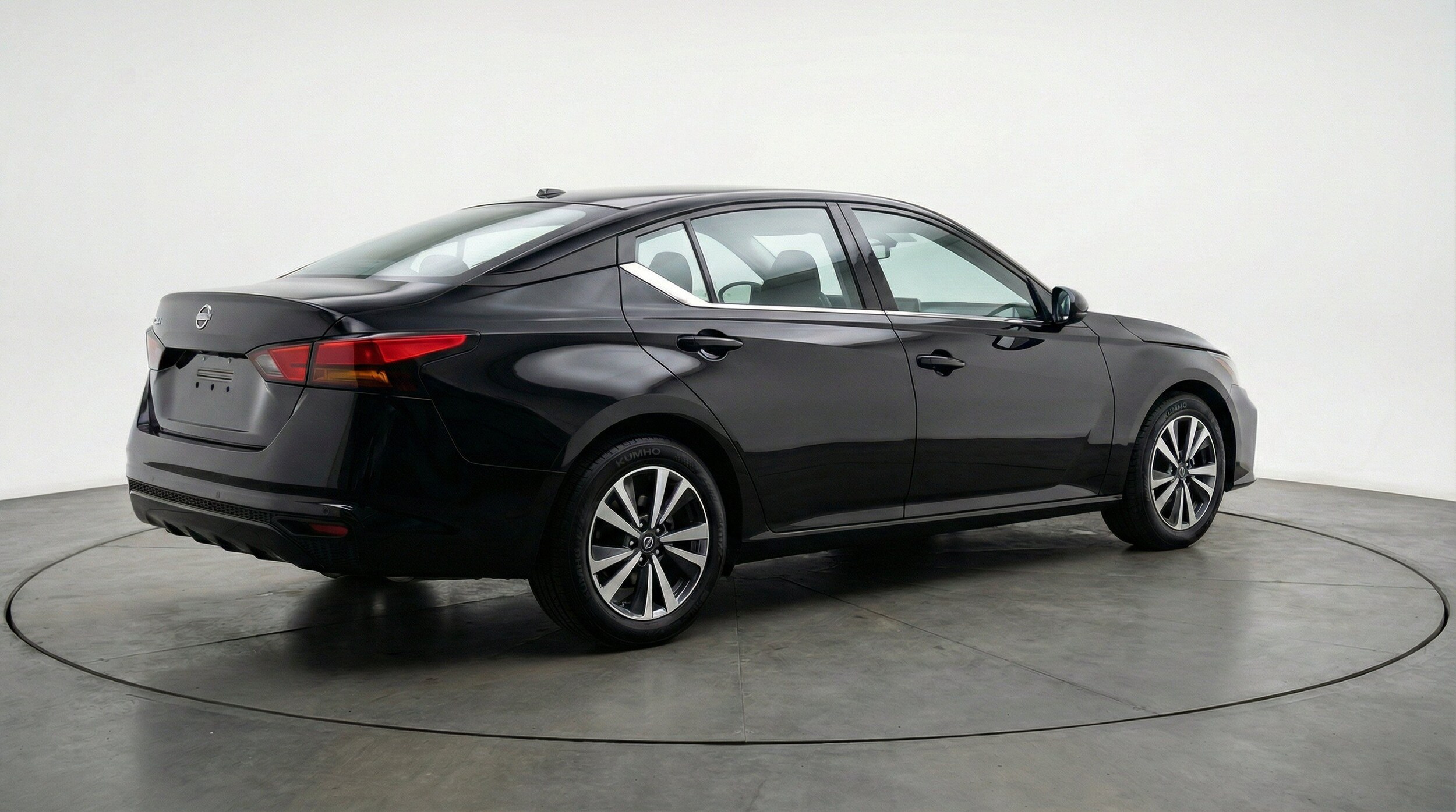 Thumbnail: 2025 Nissan Altima - 9