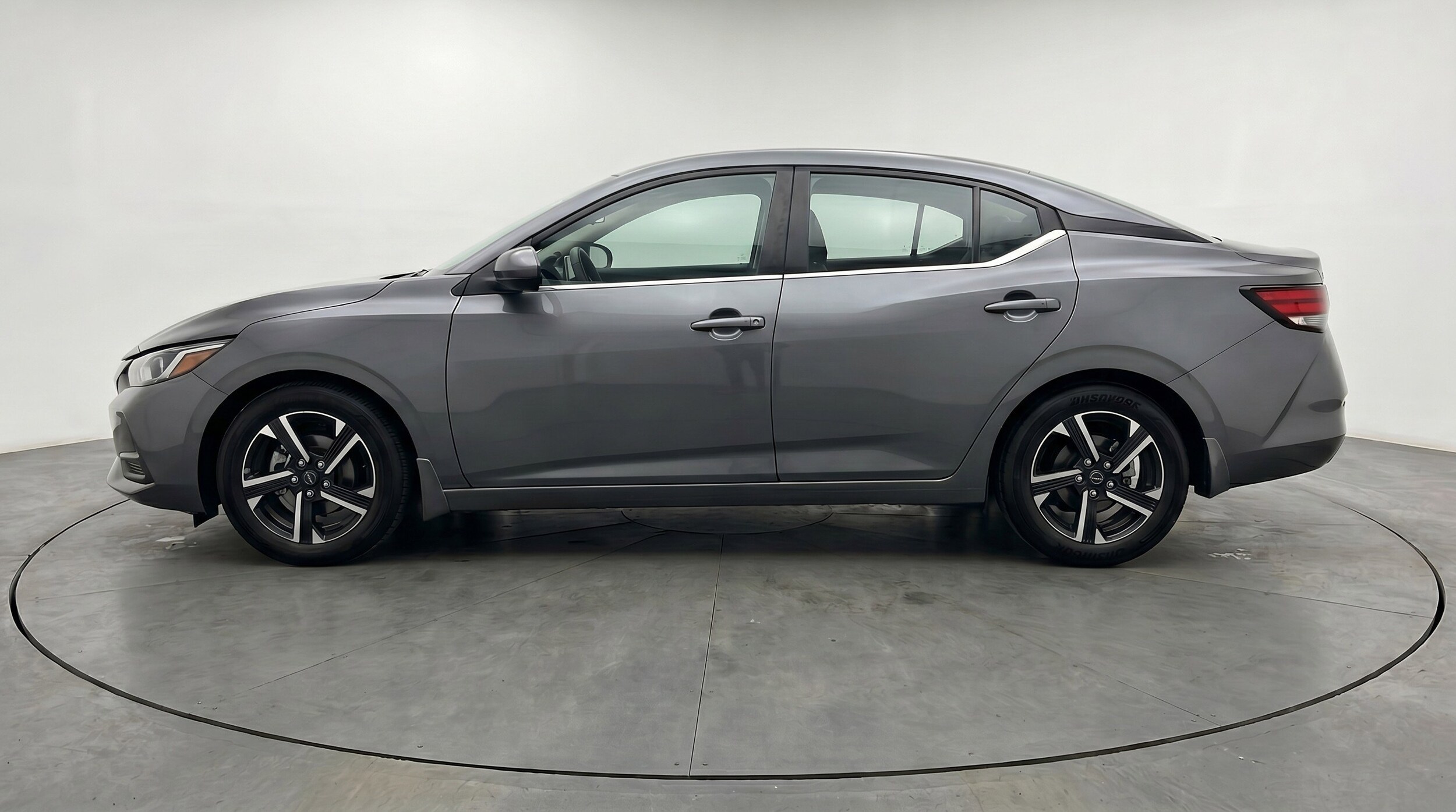 Thumbnail: 2025 Nissan Sentra - 5