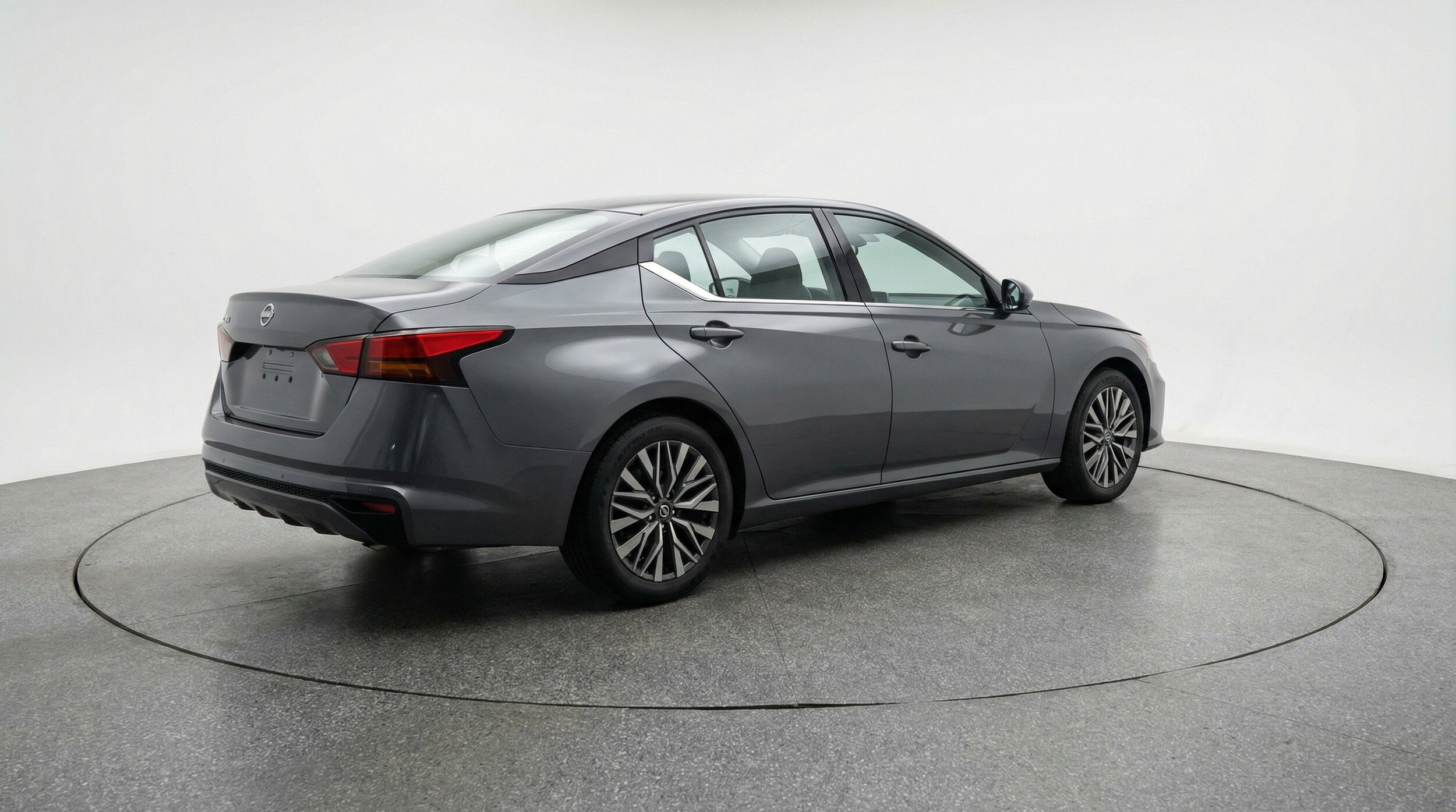 Thumbnail: 2025 Nissan Altima - 9