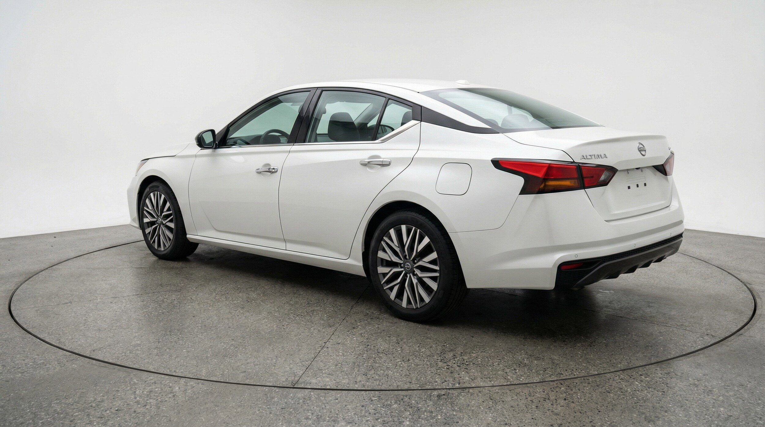 Thumbnail: 2025 Nissan Altima - 6
