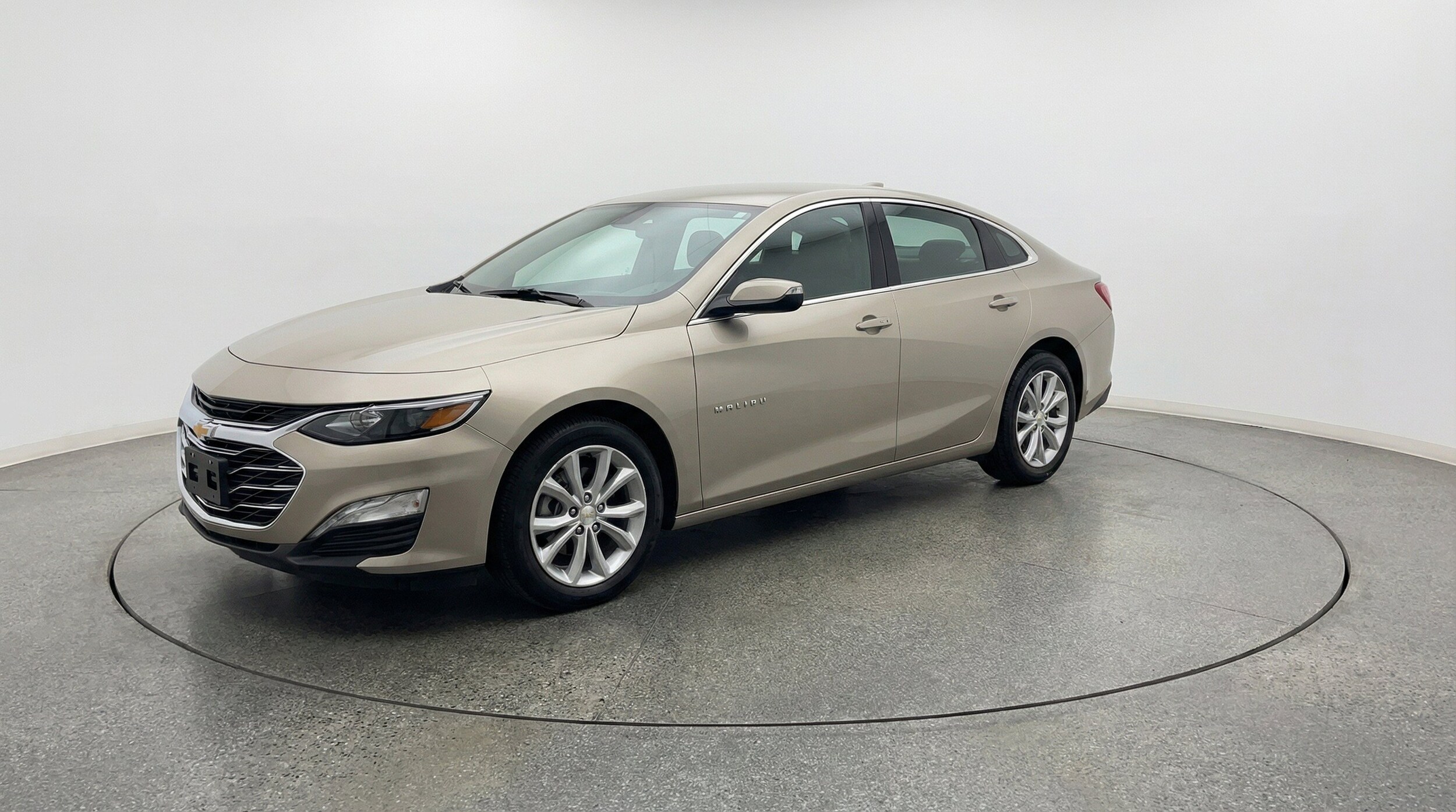 Thumbnail: 2024 Chevrolet Malibu - 3