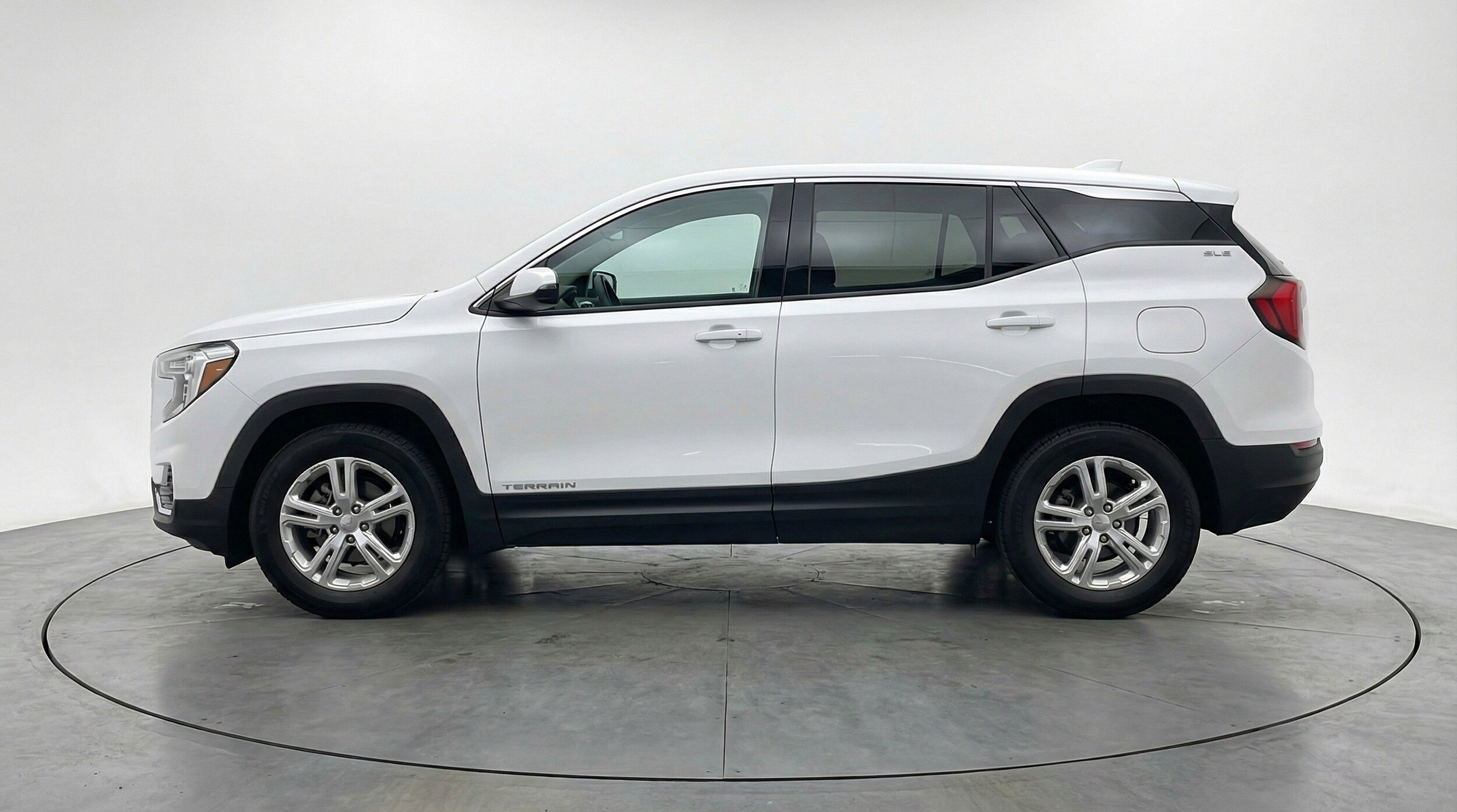 Thumbnail: 2024 GMC Terrain - 5