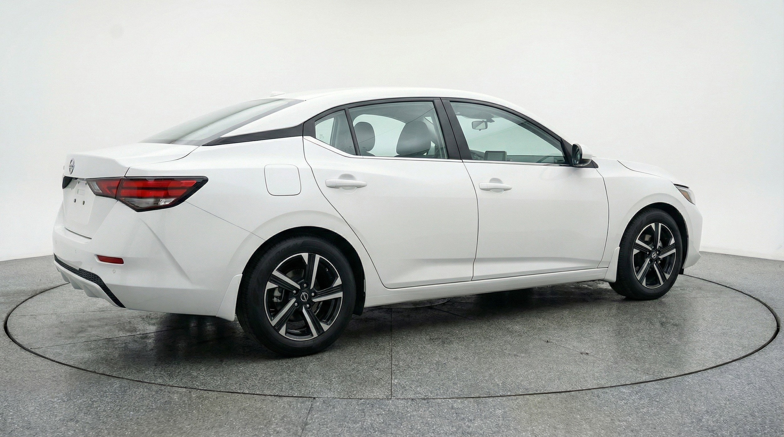 Thumbnail: 2025 Nissan Sentra - 9