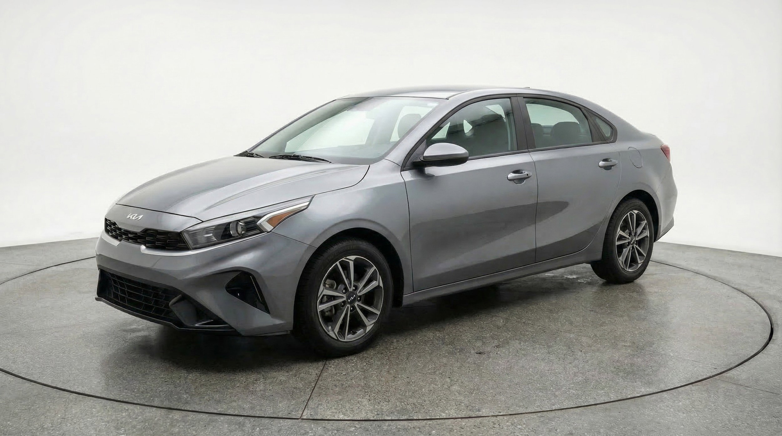 Thumbnail: 2024 Kia Forte - 3