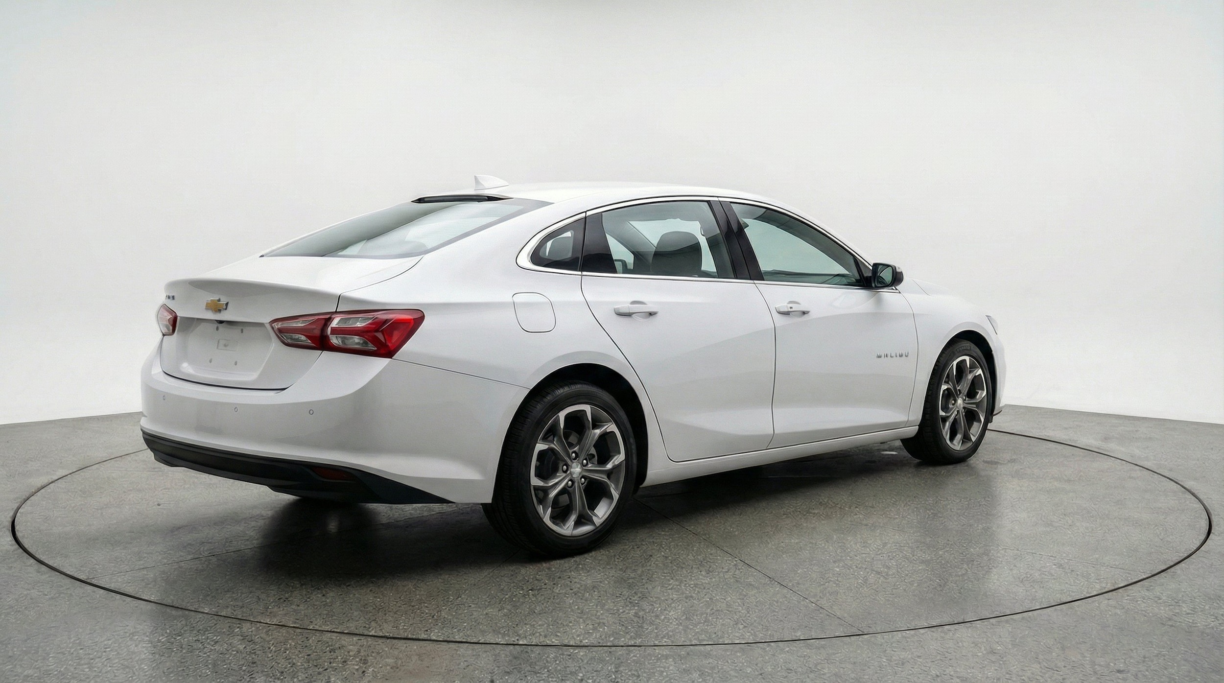 Thumbnail: 2024 Chevrolet Malibu - 9