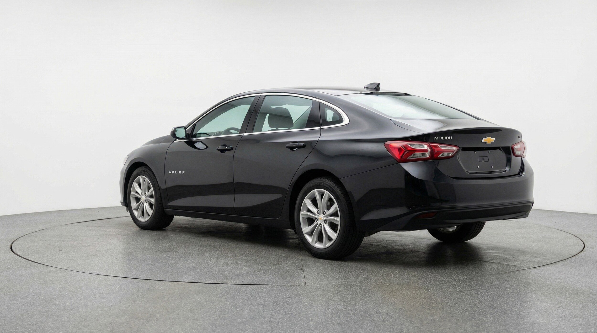 Thumbnail: 2024 Chevrolet Malibu - 6