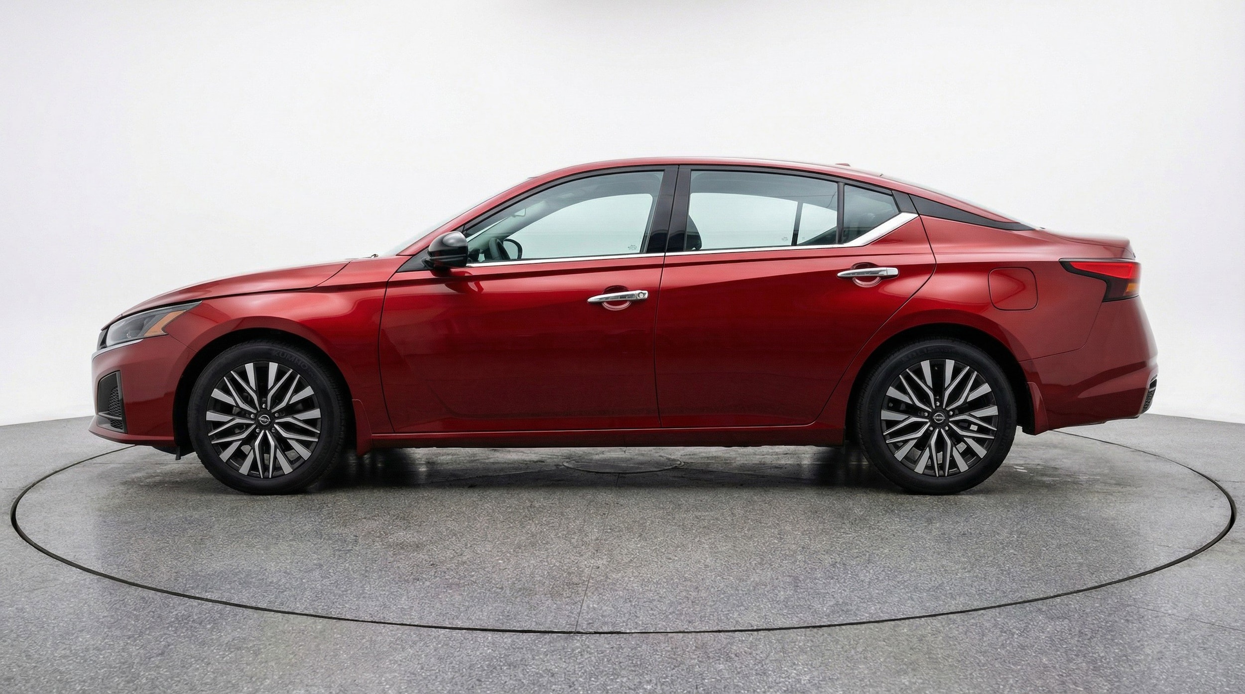 Thumbnail: 2025 Nissan Altima - 5