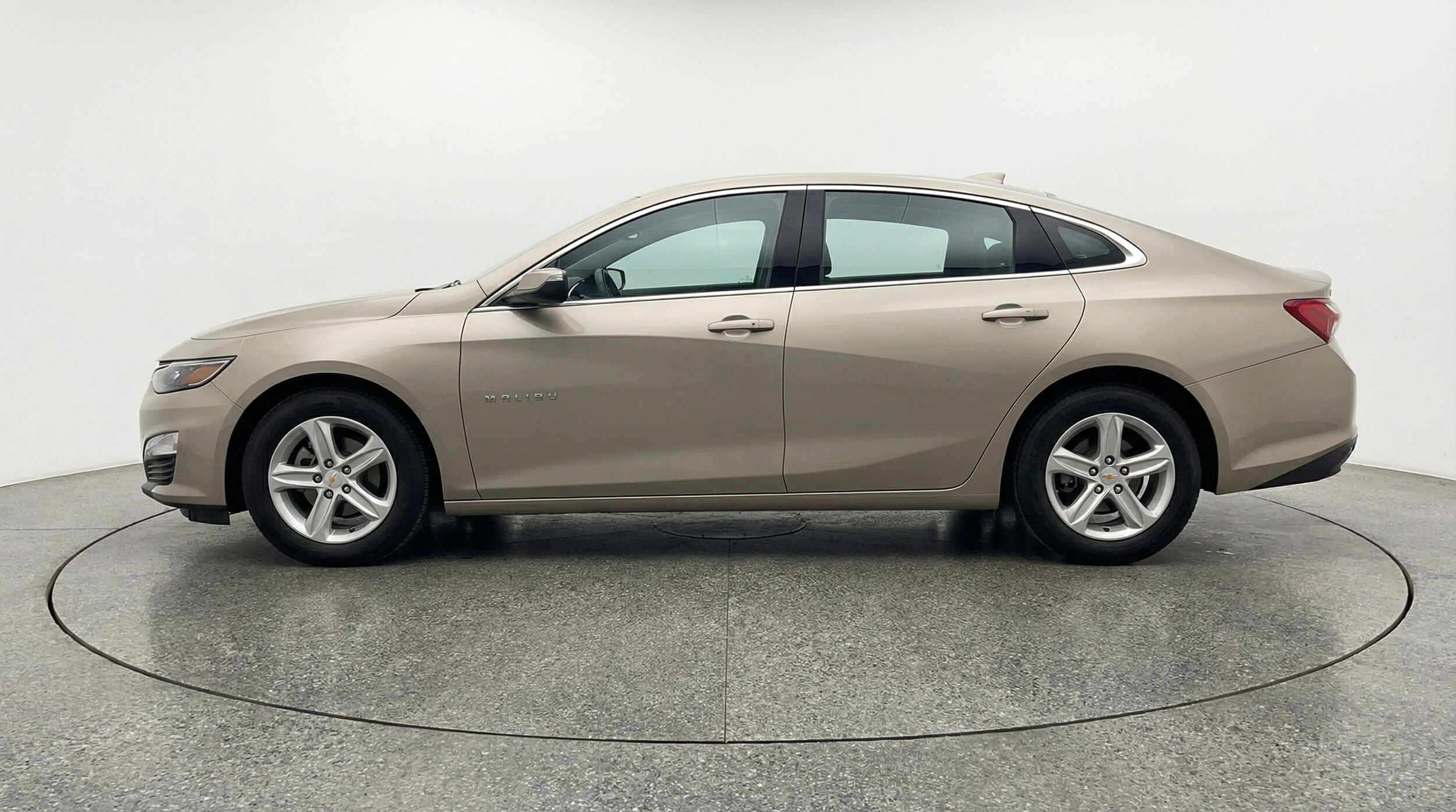 Thumbnail: 2024 Chevrolet Malibu - 5