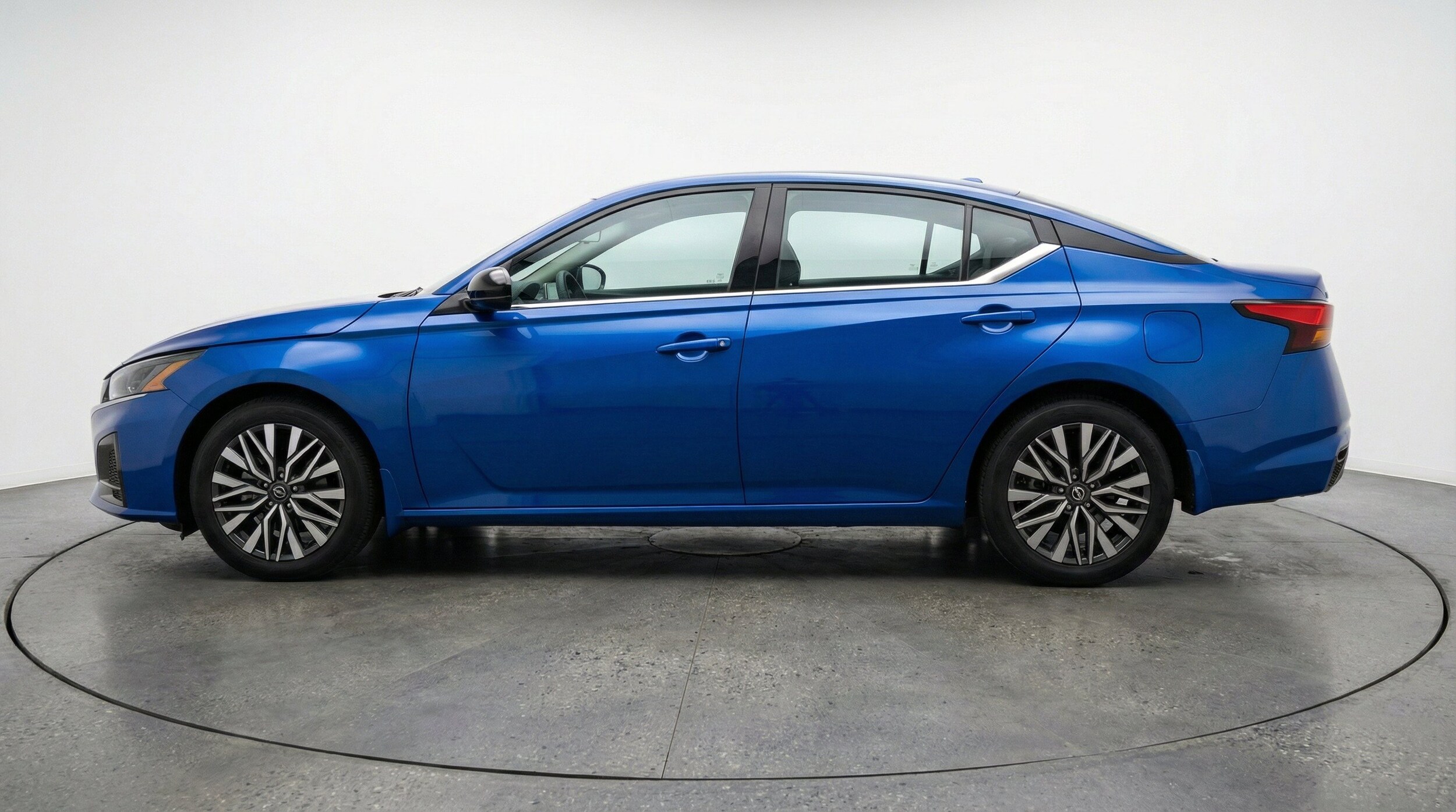 Thumbnail: 2025 Nissan Altima - 5