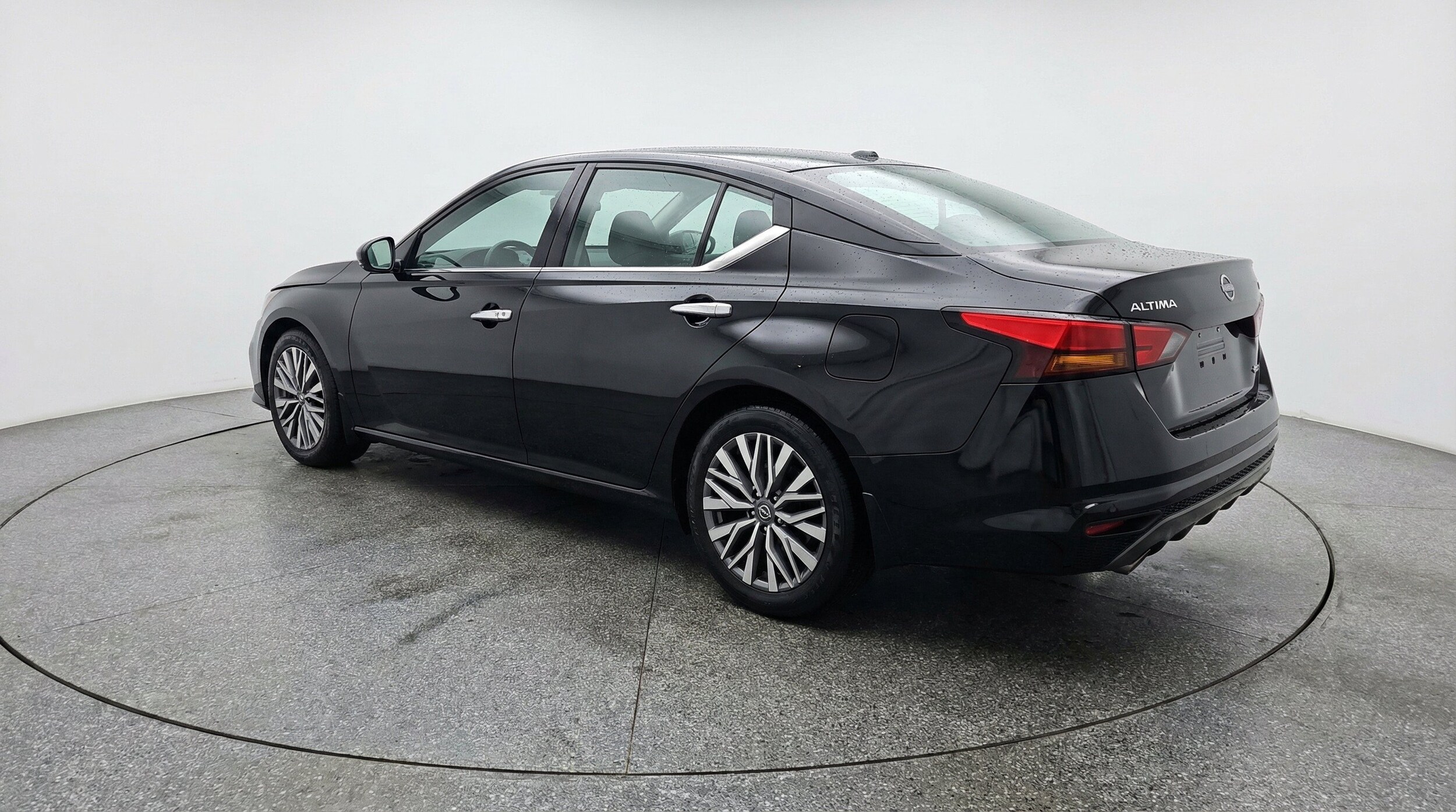 Thumbnail: 2025 Nissan Altima - 6