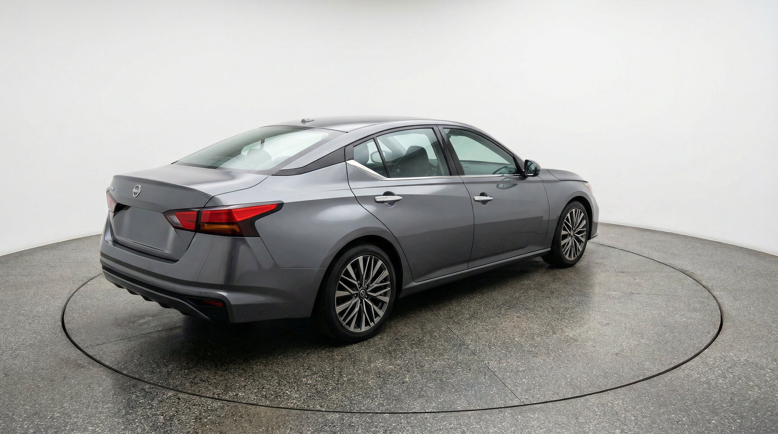 Thumbnail: 2025 Nissan Altima - 9