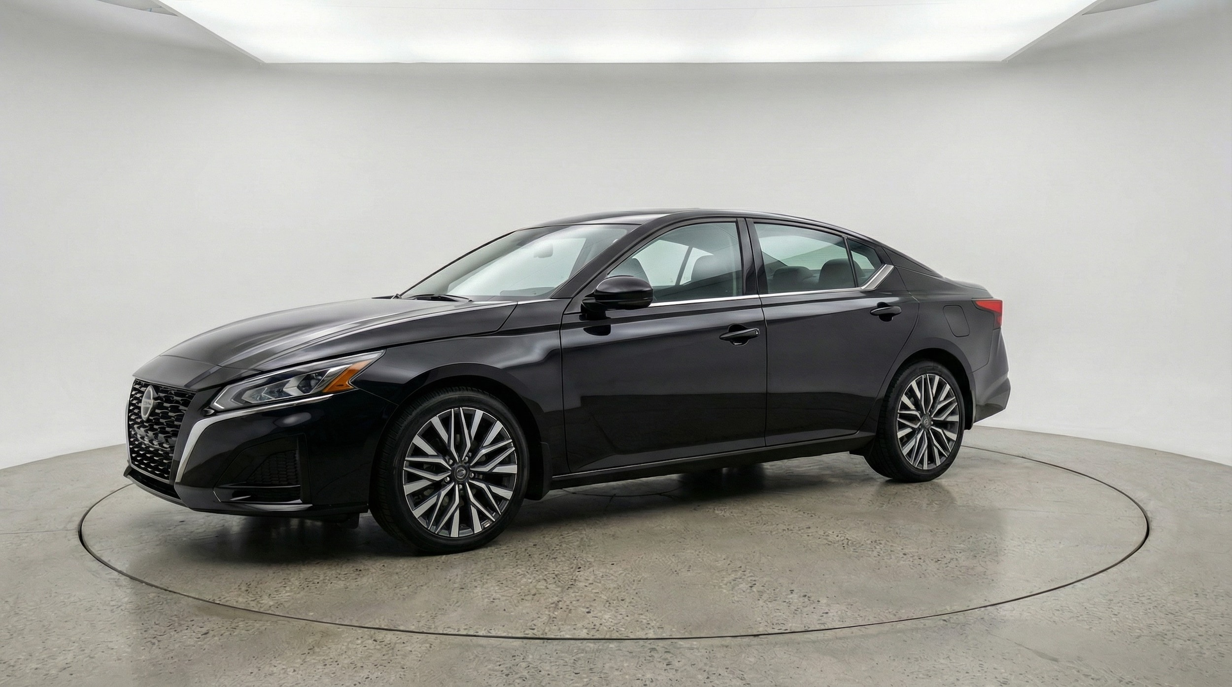 Thumbnail: 2025 Nissan Altima - 3