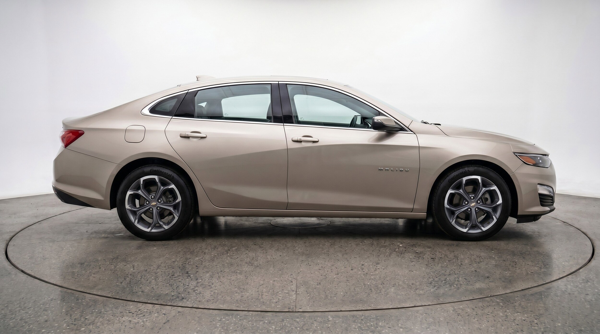 Thumbnail: 2024 Chevrolet Malibu - 11