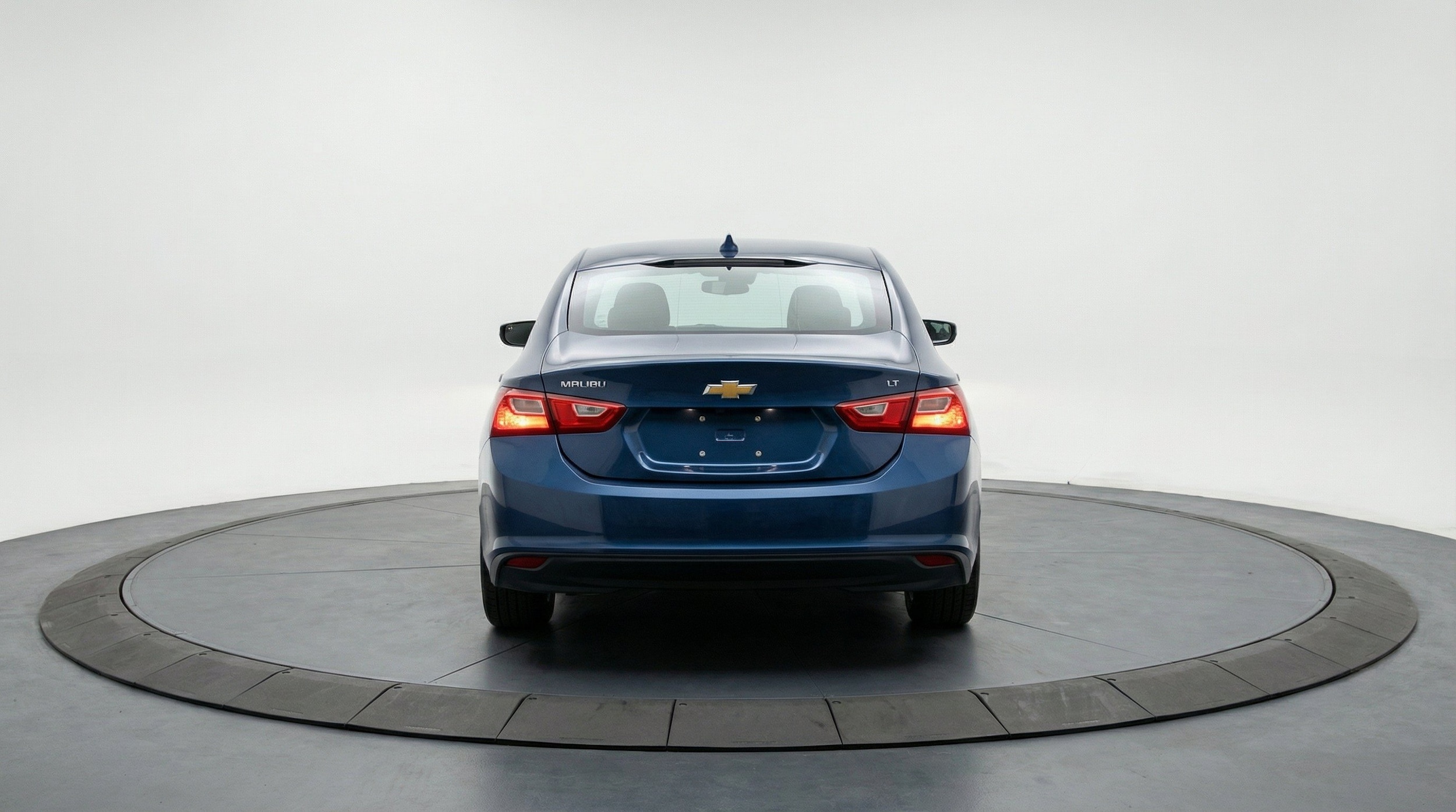 Thumbnail: 2024 Chevrolet Malibu - 7