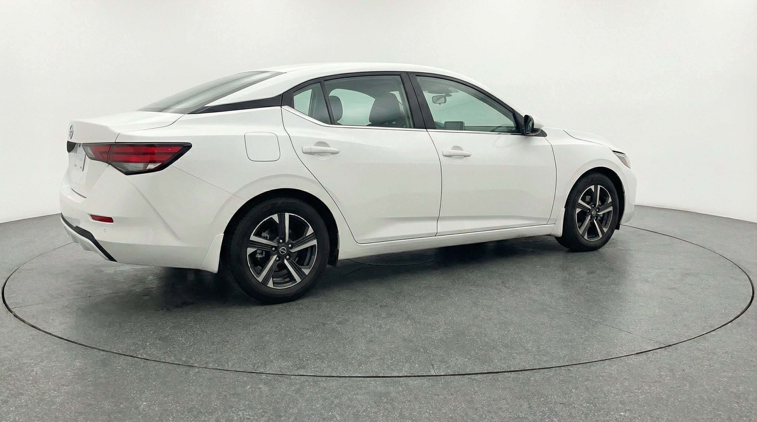 Thumbnail: 2025 Nissan Sentra - 9