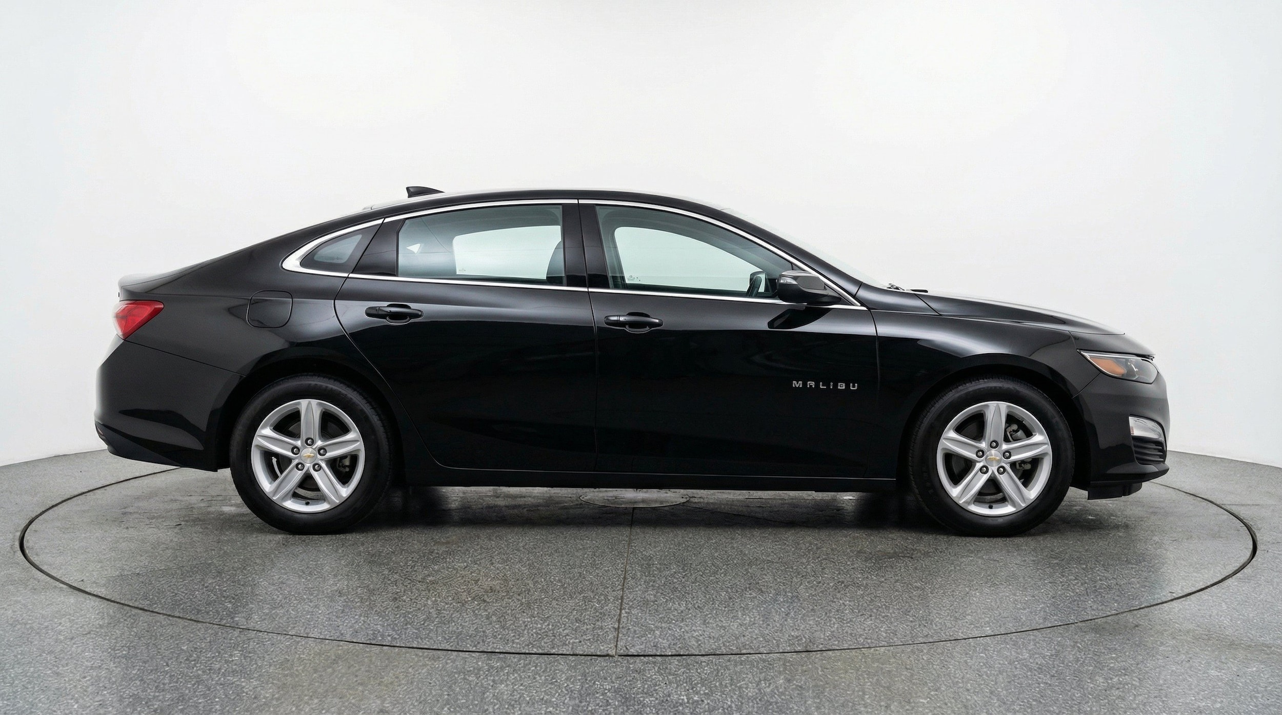 Thumbnail: 2024 Chevrolet Malibu - 11