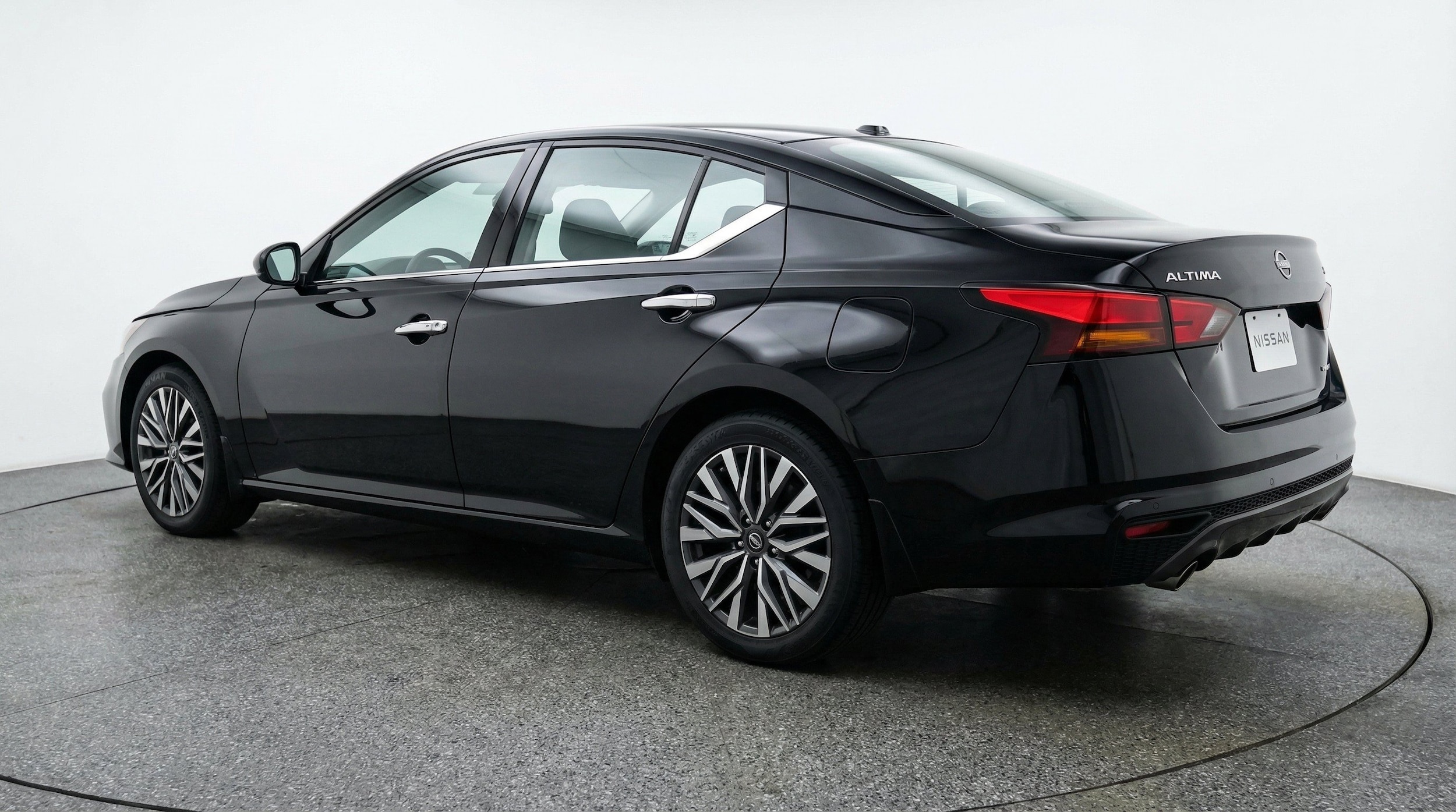 Thumbnail: 2025 Nissan Altima - 6