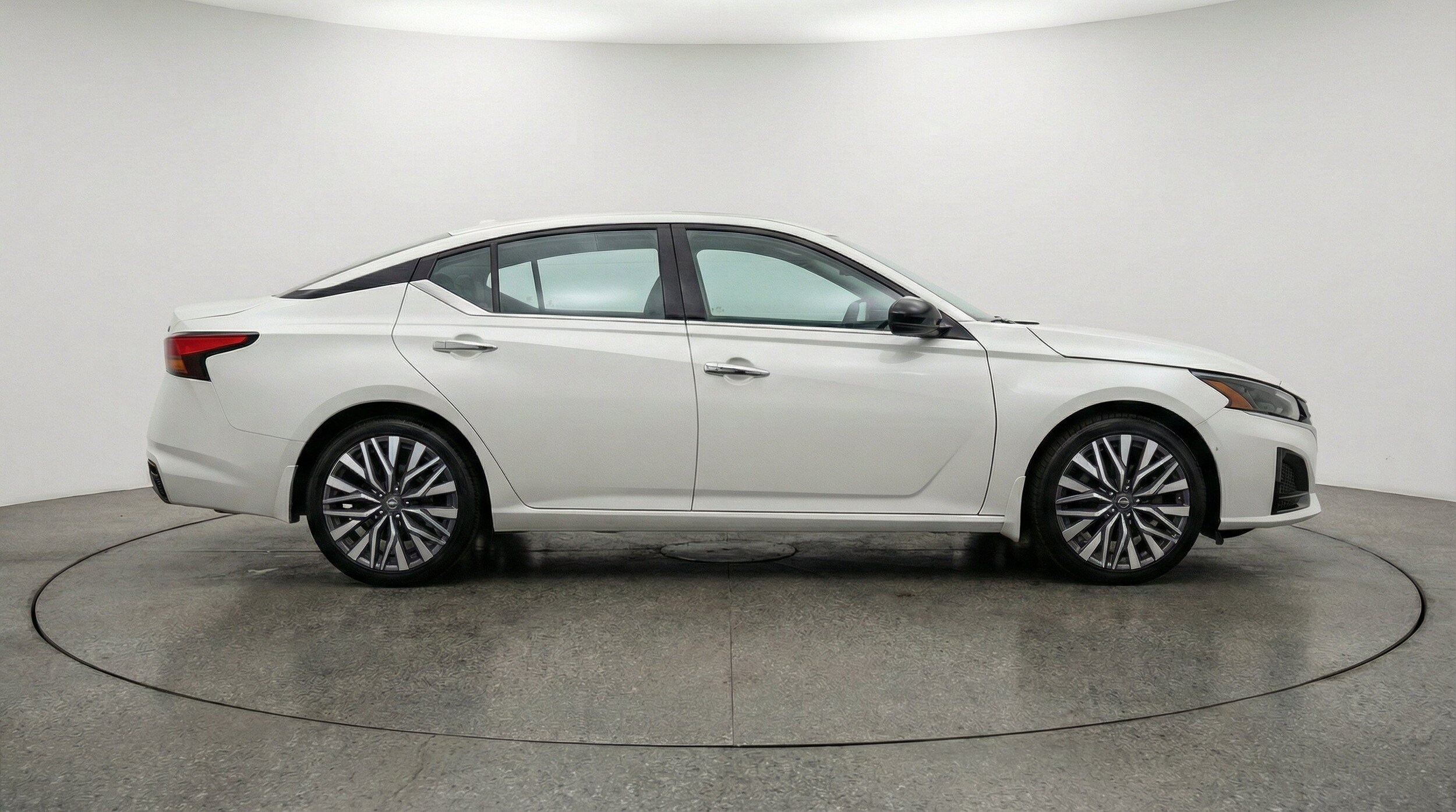 Thumbnail: 2025 Nissan Altima - 11