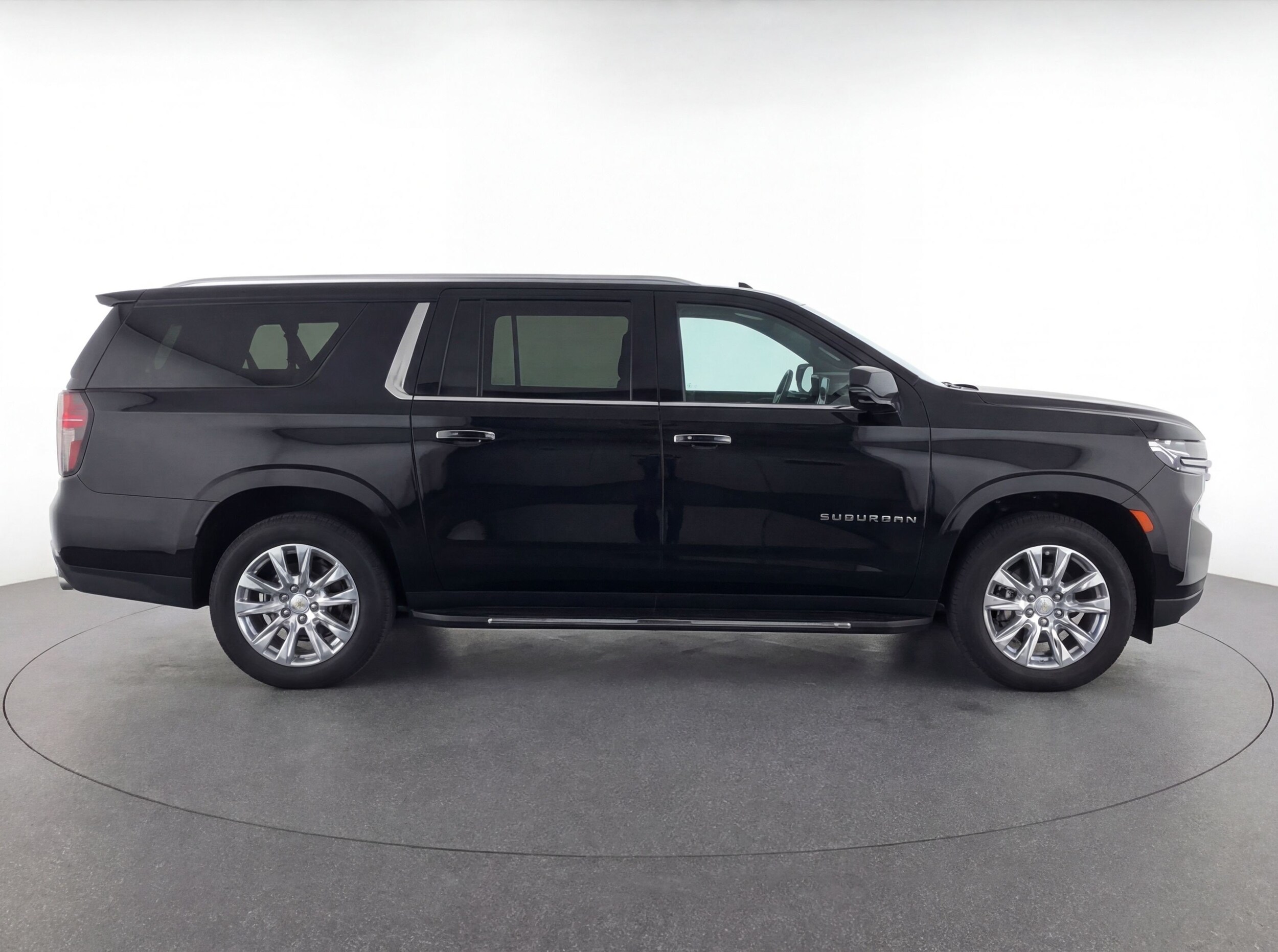 Thumbnail: 2023 Chevrolet Suburban - 11