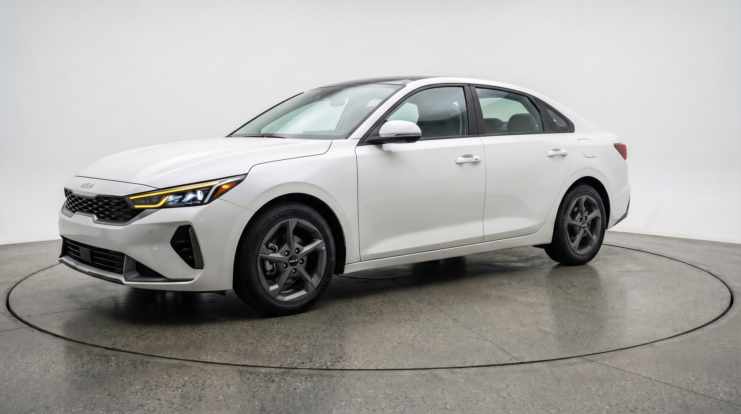 Thumbnail: 2025 Kia K4 - 3